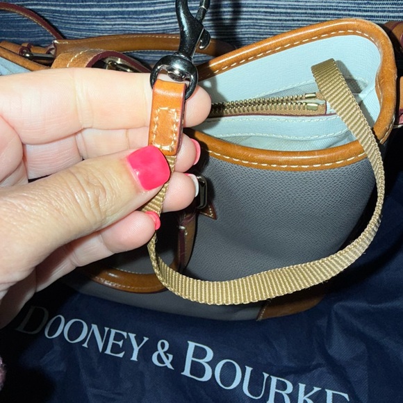 Browngray Dooney And Bourke Shelby Shopper Tote with dust bag and clip on wallet - Picture 12 of 14